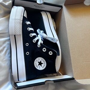 Converse women’s size 6 with LIFT platforms